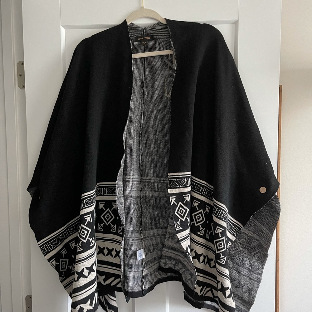 Aztec printed Poncho - Fall Fashion
